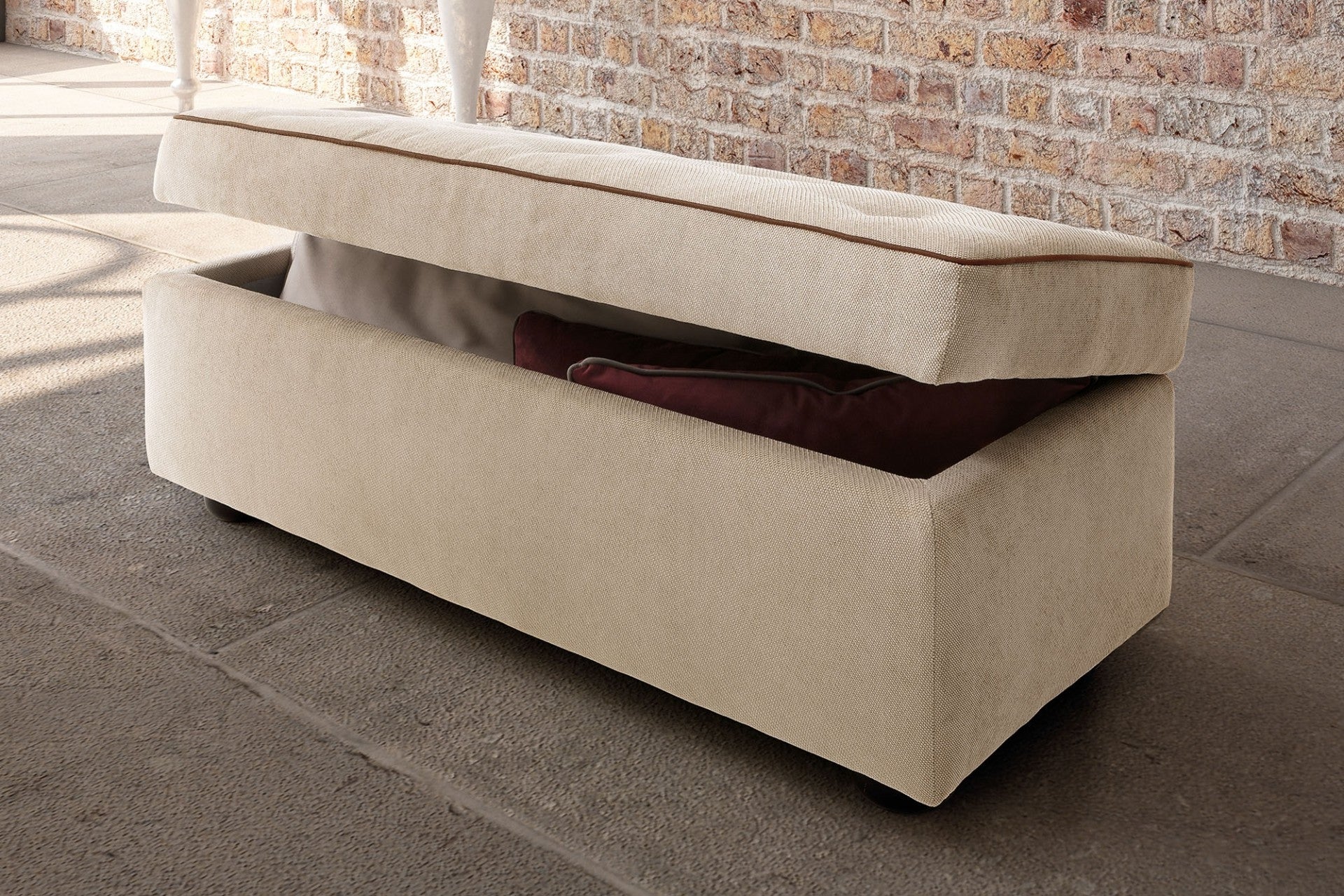 Polsterbank mit Staurum Raffa Creme