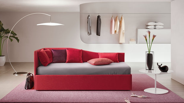 Tagesbett mit Stauraum, aus Stoff Solanis S Rot