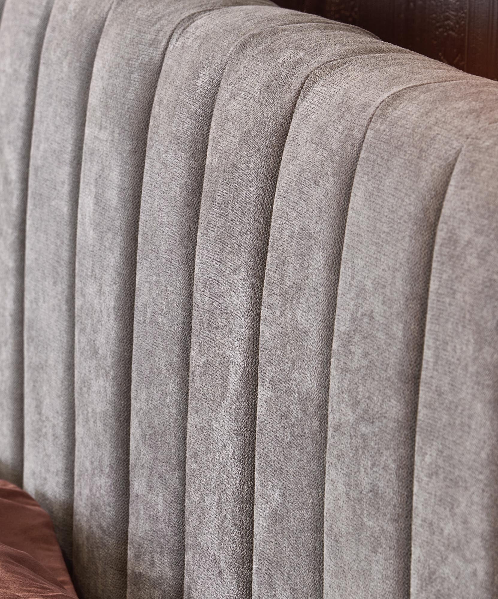 Polsterbett mit Stoff Francescani Grau (4)